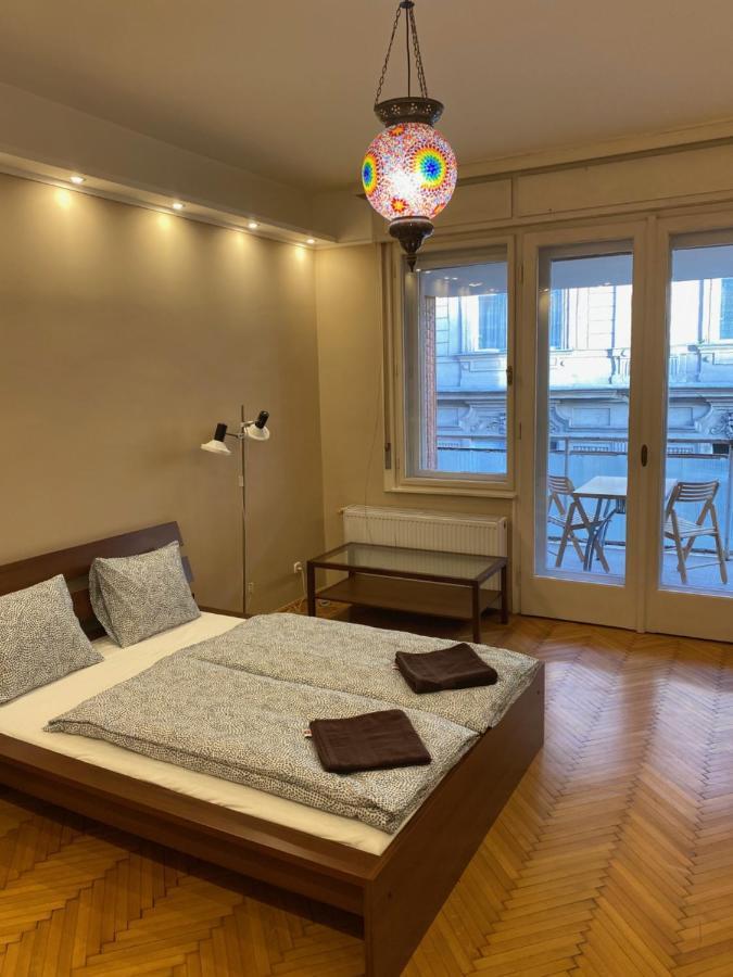 Appartamento Parisi Flat Budapest Esterno foto